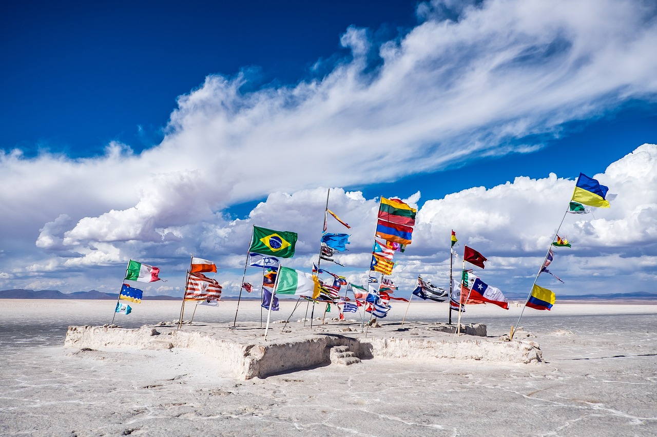 drapeau des pays dans le salar d'uyuni