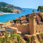 Roses Espagne : plages, histoire & nature à découvrir