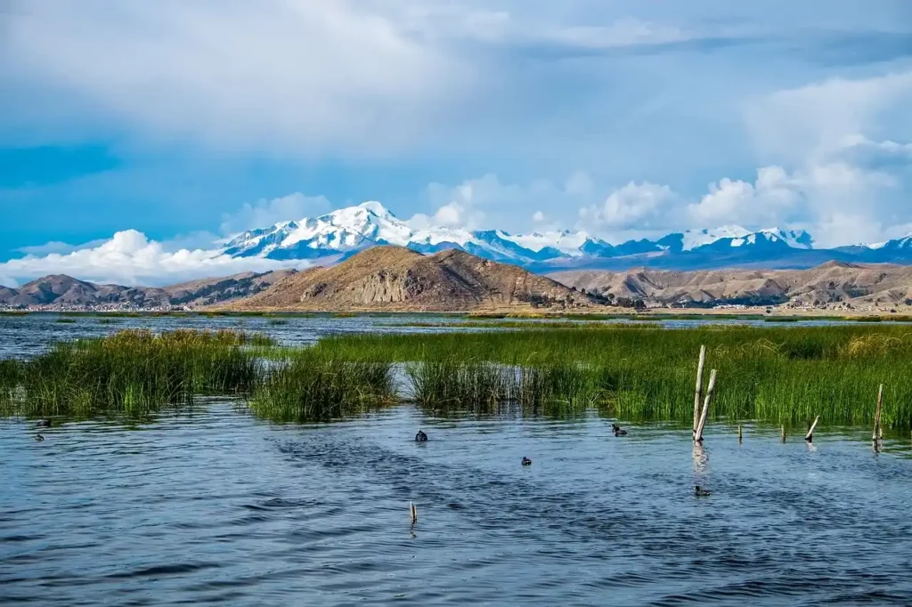 iles amantani lac titicaca