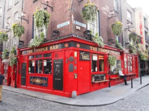 Lire la suite à propos de l’article Que Faire à Dublin : Le Guide Ultime pour Découvrir la Capitale Irlandaise en 2025